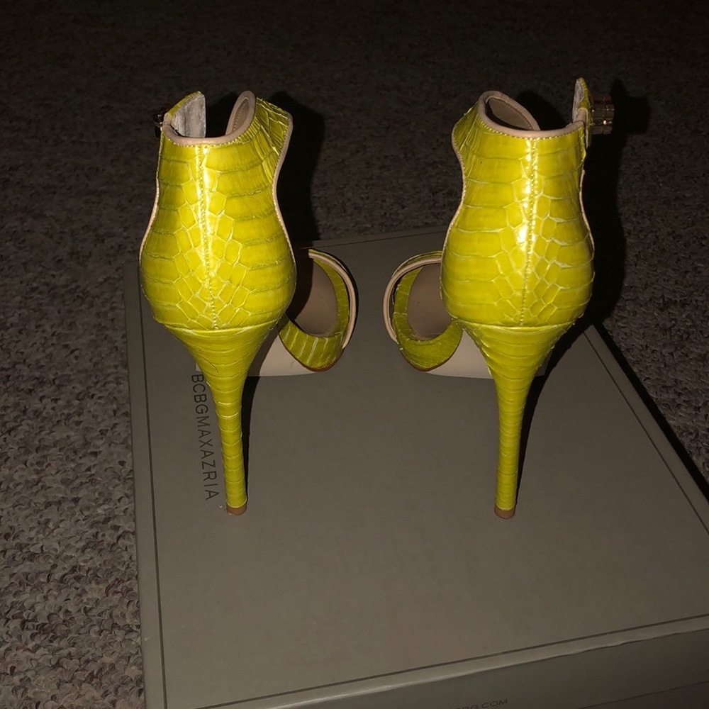 Sandals - Picture 3 of 5